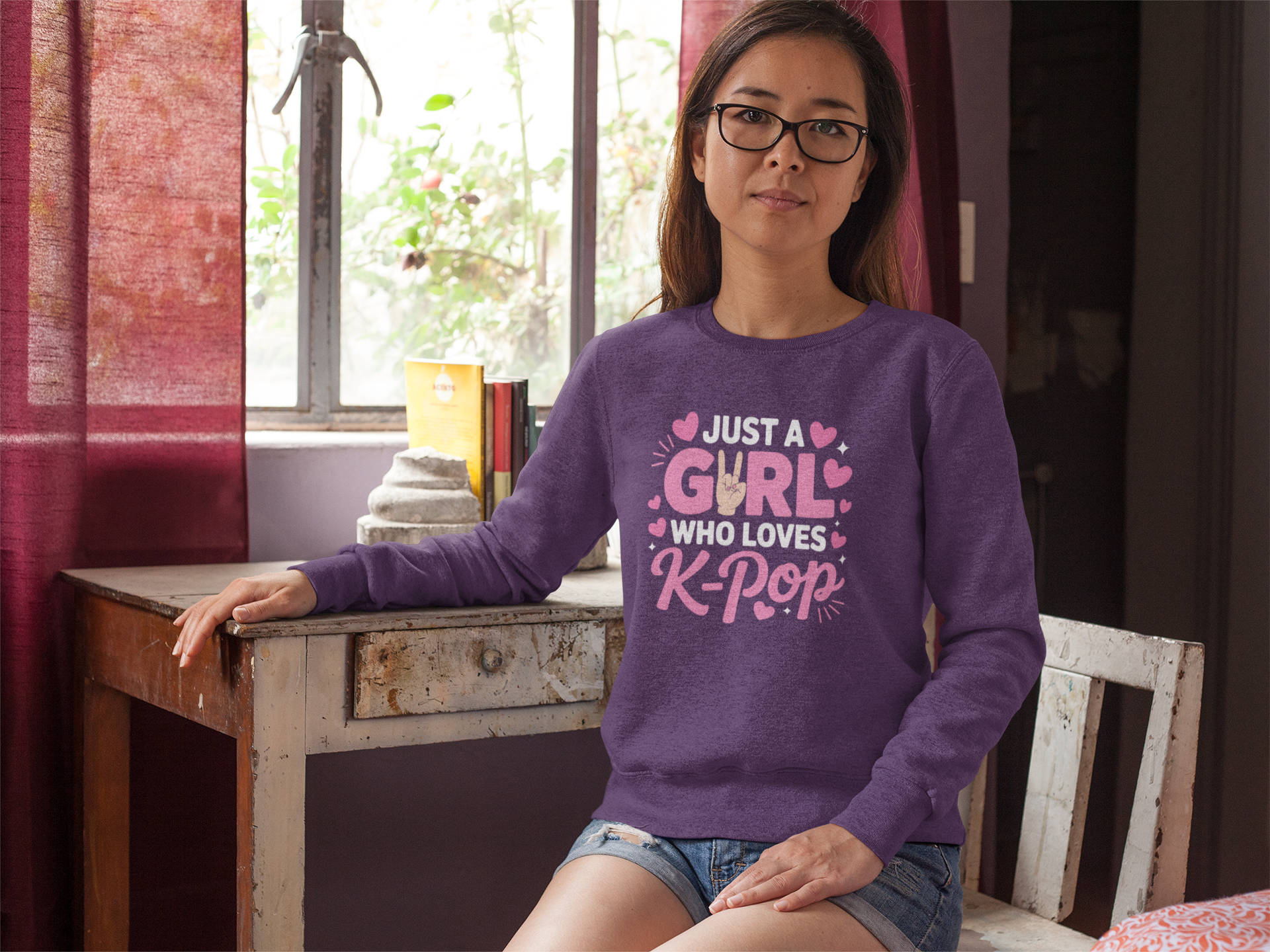 Loves K-Pop Girl Sweatshirt